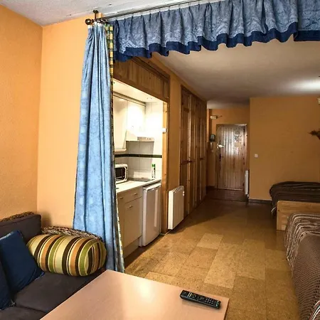 Calle Maribel 1 Apartment